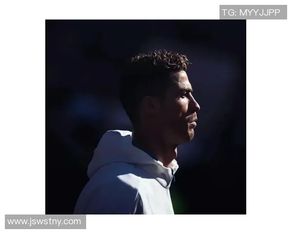 足球明星头像男生的魅力与个性分析探讨